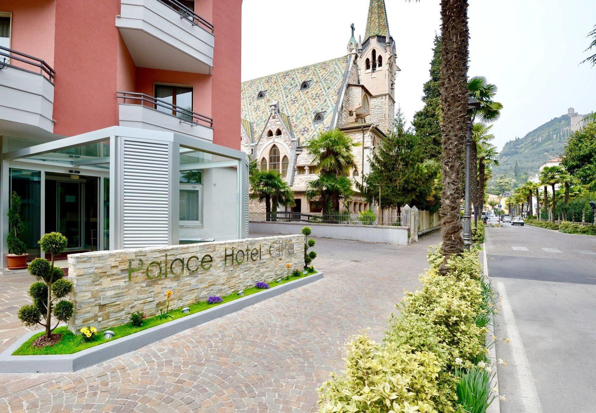 Palace Hotel Citta Arco Exterior foto